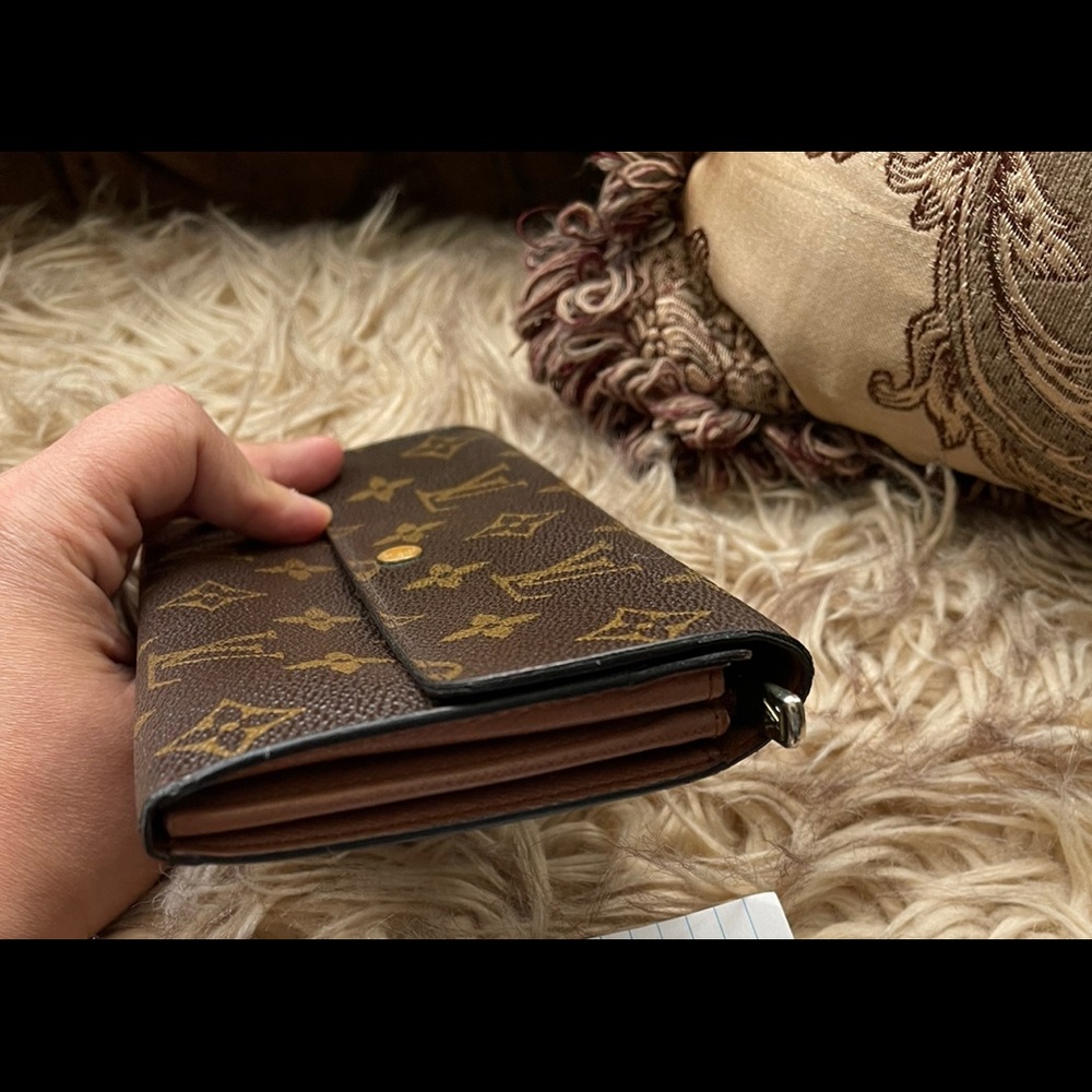 Louis Vuitton
Sarah Wallet Monogram Canvas
